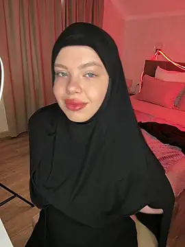 RedheadQueen  online show from 04.28.26