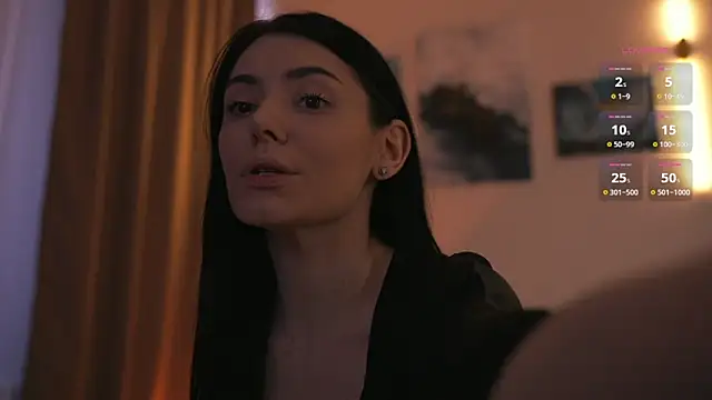 OnlyNora online show from 05.05.26