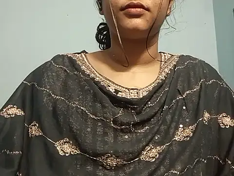 Emma 4433 online show from 04.17.26