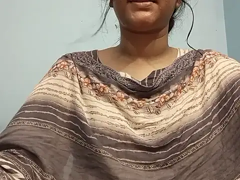 Emma 4433 online show from 04.23.26