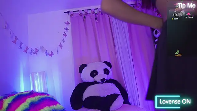 nahomy 2308 online show from 04.22.26