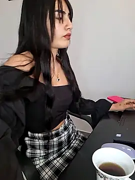 ZoeKatzz online show from 03.18.26