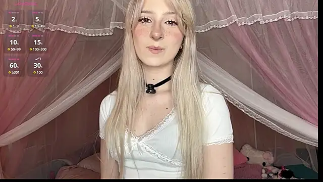 Snapshot of OnlyEva1 chatting on 07.27.26 OnlyEva1 online show from 07.27.26