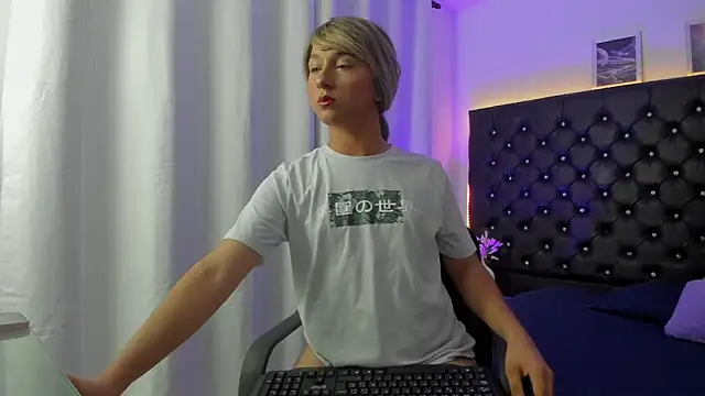 BellaRoge online show from 03.19.26