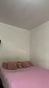 sylphiee  online show from 04.09.26