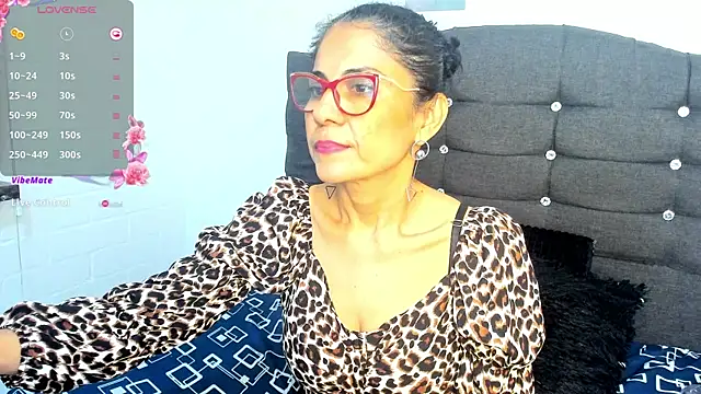 Snapshot of Antonella_Rizzo01 chatting on 05.27.26 Antonella Rizzo01 online show from 05.27.26