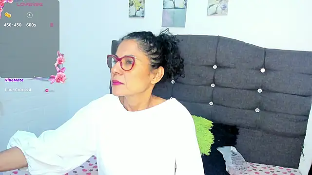 Snapshot of Antonella_Rizzo01 chatting on 06.09.26 Antonella Rizzo01 online show from 06.09.26