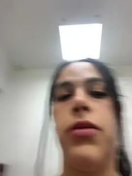 Snapshot of leila_moretti chatting on 04.04.26 leila moretti online show from 04.04.26