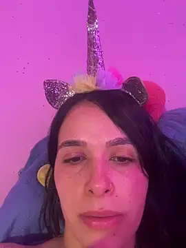 Snapshot of leila_moretti chatting on 04.20.26 leila moretti online show from 04.20.26