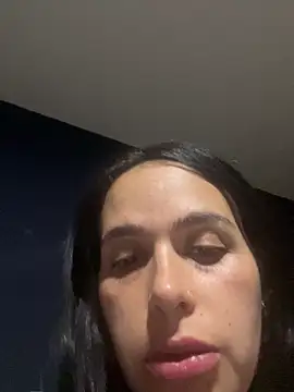 Snapshot of leila_moretti chatting on 04.21.26 leila moretti online show from 04.21.26