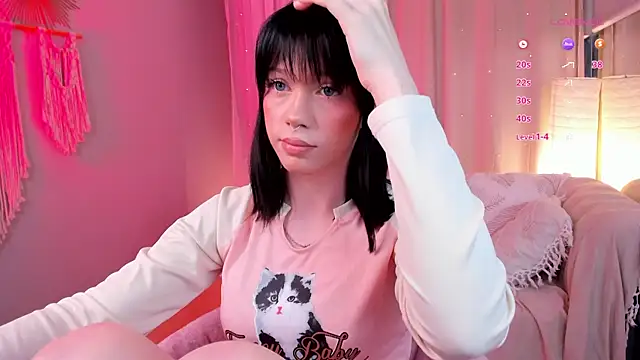 lisa sunny  online show from 05.08.26
