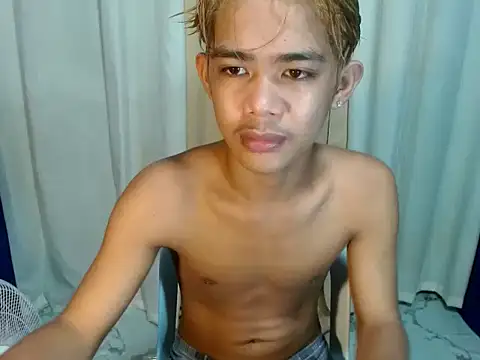 Snapshot of boynextdoorjosh chatting on 05.18.26 boynextdoorjosh online show from 05.18.26
