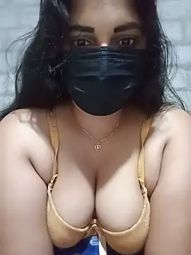 Snapshot of SLNISHU chatting on 07.25.26 SLNISHU online show from 07.25.26