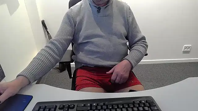 Snapshot of Buggemann chatting on 05.07.26 Buggemann online show from 05.07.26
