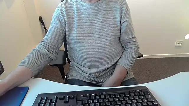 Snapshot of Buggemann chatting on 05.12.26 Buggemann online show from 05.12.26