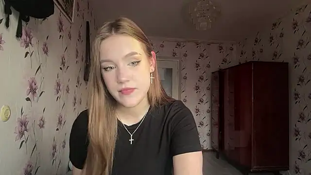 AnnaWasp online show from 03.28.26