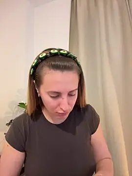 Snapshot of EvaRyen_ chatting on 05.14.26 EvaRyen online show from 05.14.26