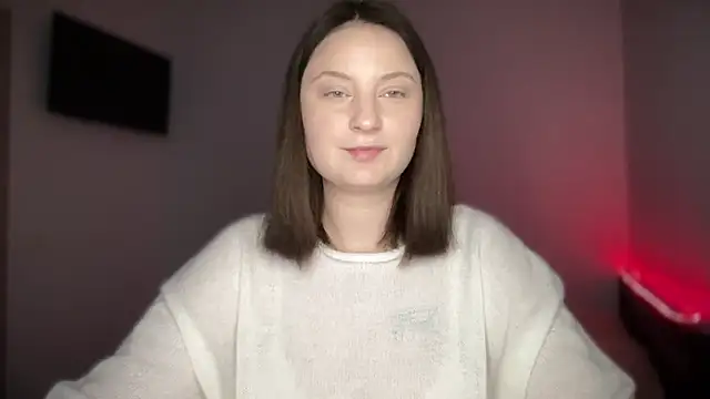 Snapshot of locaalise chatting on 04.29.26 locaalise online show from 04.29.26