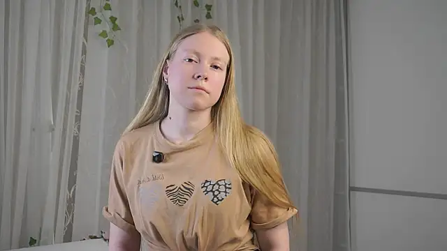 LashandaDevoto online show from 03.27.26