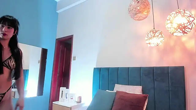 Snapshot of SabrinaWarren_ chatting on 05.27.26 SabrinaWarren online show from 05.27.26