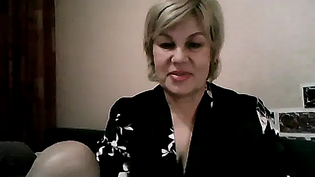 Snapshot of TatkaYang chatting on 06.24.26 TatkaYang online show from 06.24.26