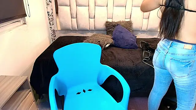 Keyla Brunette  online show from 04.19.26