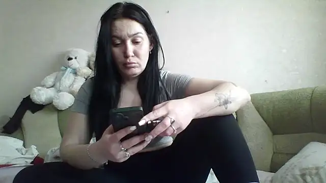 LindaDoll99 online show from 04.01.26