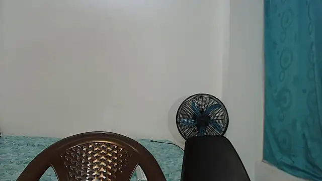 Snapshot of MichellDeLaTorre69 chatting on 06.12.26 MichellDeLaTorre69 online show from 06.12.26