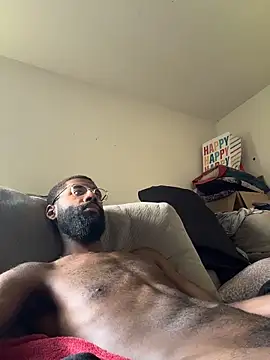 Snapshot of Papi_k2000 chatting on 04.13.26 Papi k2000 online show from 04.13.26