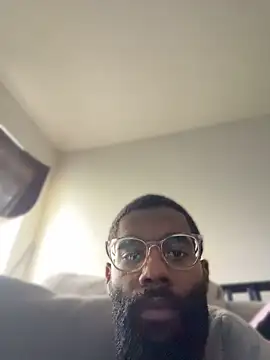 Snapshot of Papi_k2000 chatting on 04.14.26 Papi k2000 online show from 04.14.26