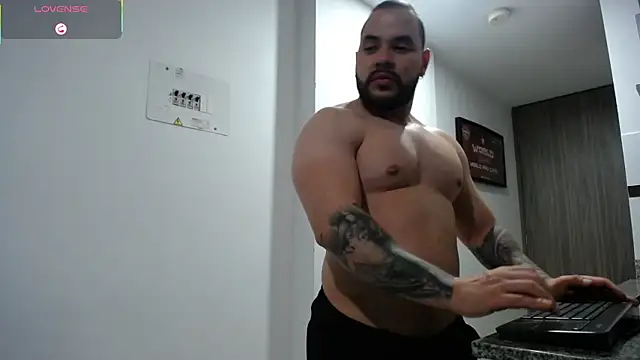 Snapshot of Axel_Dominus chatting on 07.11.26 Axel Dominus online show from 07.11.26