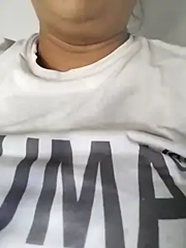 Snapshot of anjupere chatting on 05.22.26 anjupere online show from 05.22.26