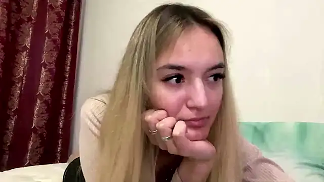 ReathaKiss online show from 04.23.26