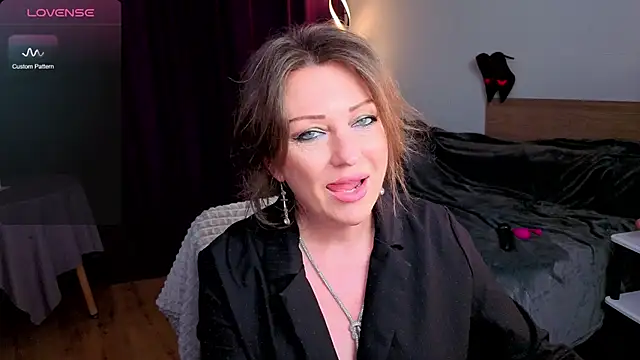 Snapshot of Sirena_Fly chatting on 05.02.26 Sirena Fly online show from 05.02.26
