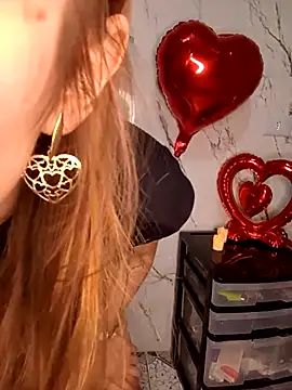 Snapshot of Atena_demeter chatting on 04.30.26 Atena demeter online show from 04.30.26