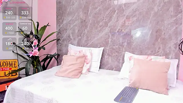 Megan Stein online show from 04.10.26