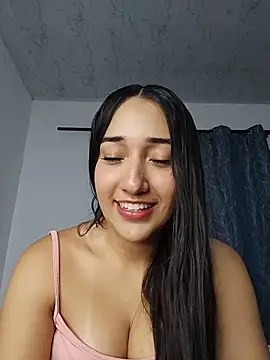 isabellaHill2 online show from 05.02.26