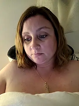 Snapshot of duotroublant chatting on 06.13.26 duotroublant online show from 06.13.26