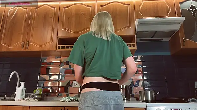 ivygenesis online show from 03.25.26