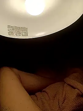 Snapshot of SkippedStill chatting on 03.22.26 SkippedStill online show from 03.22.26