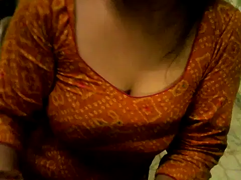 Snapshot of YAMUNA_012 chatting on 03.16.26 YAMUNA 012 online show from 03.16.26