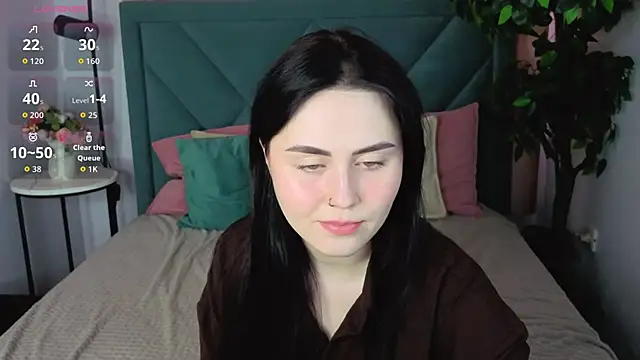 NoraLumi online show from 04.14.26