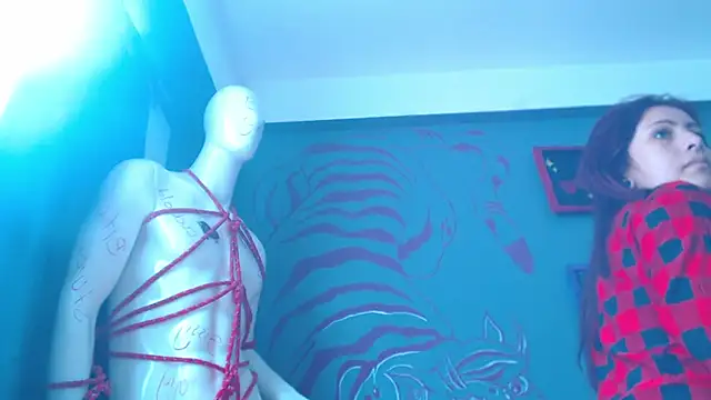 Snapshot of Regina_Iris chatting on 05.17.26 Regina Iris online show from 05.17.26