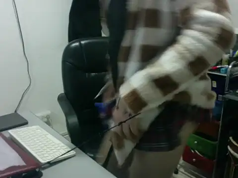 Snapshot of dayanadavid chatting on 04.27.26 dayanadavid online show from 04.27.26