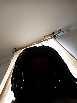 Snapshot of Ebony_rizon chatting on 05.17.26 Ebony rizon online show from 05.17.26