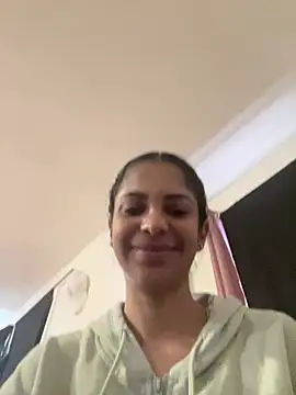 Snapshot of karlatiburcio chatting on 07.18.26 karlatiburcio online show from 07.18.26