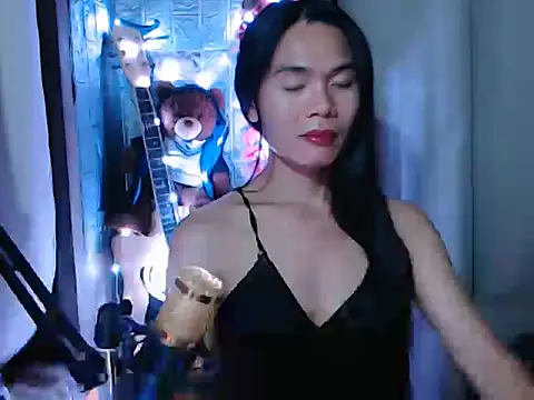 small 13 online show from 03.17.26