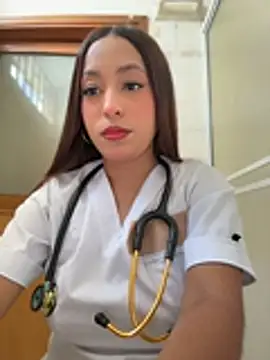 Snapshot of MiaCamille_ chatting on 05.15.26 MiaCamille online show from 05.15.26