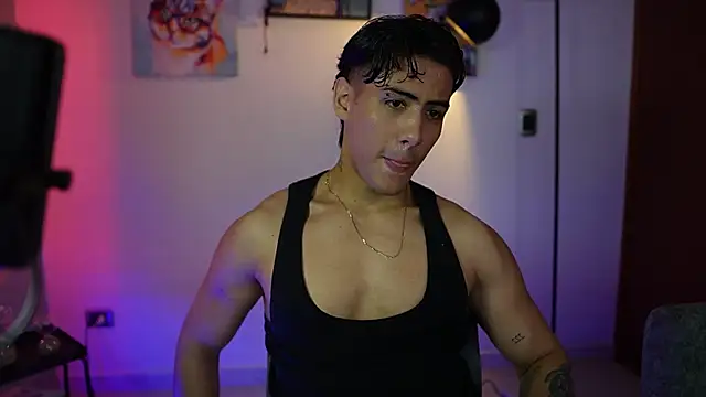 Snapshot of Tayler_Cross_ chatting on 03.19.26 Tayler Cross online show from 03.19.26