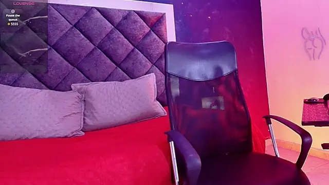 aidanaandvictoria online show from 04.11.26